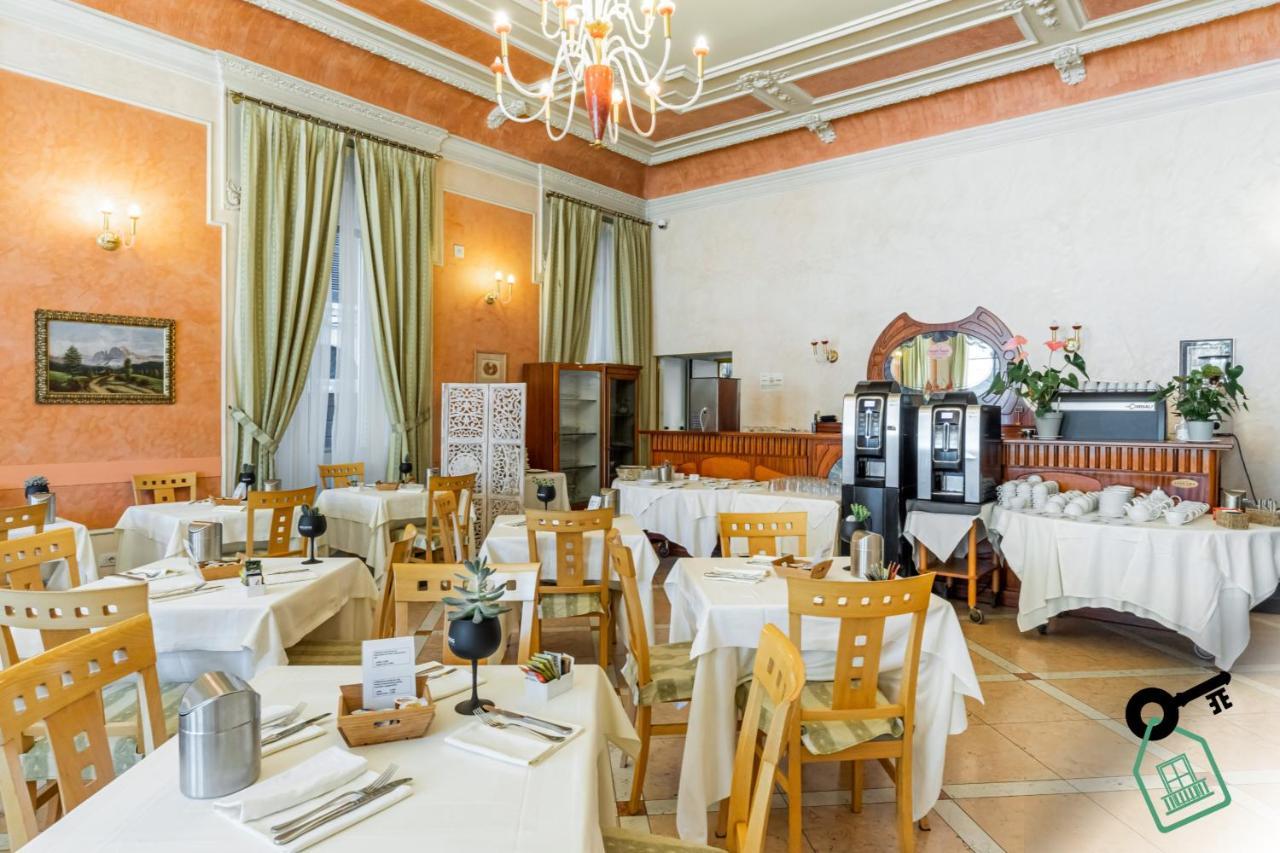 ורבאניה Hotel Rooms Lago Maggiore מראה חיצוני תמונה