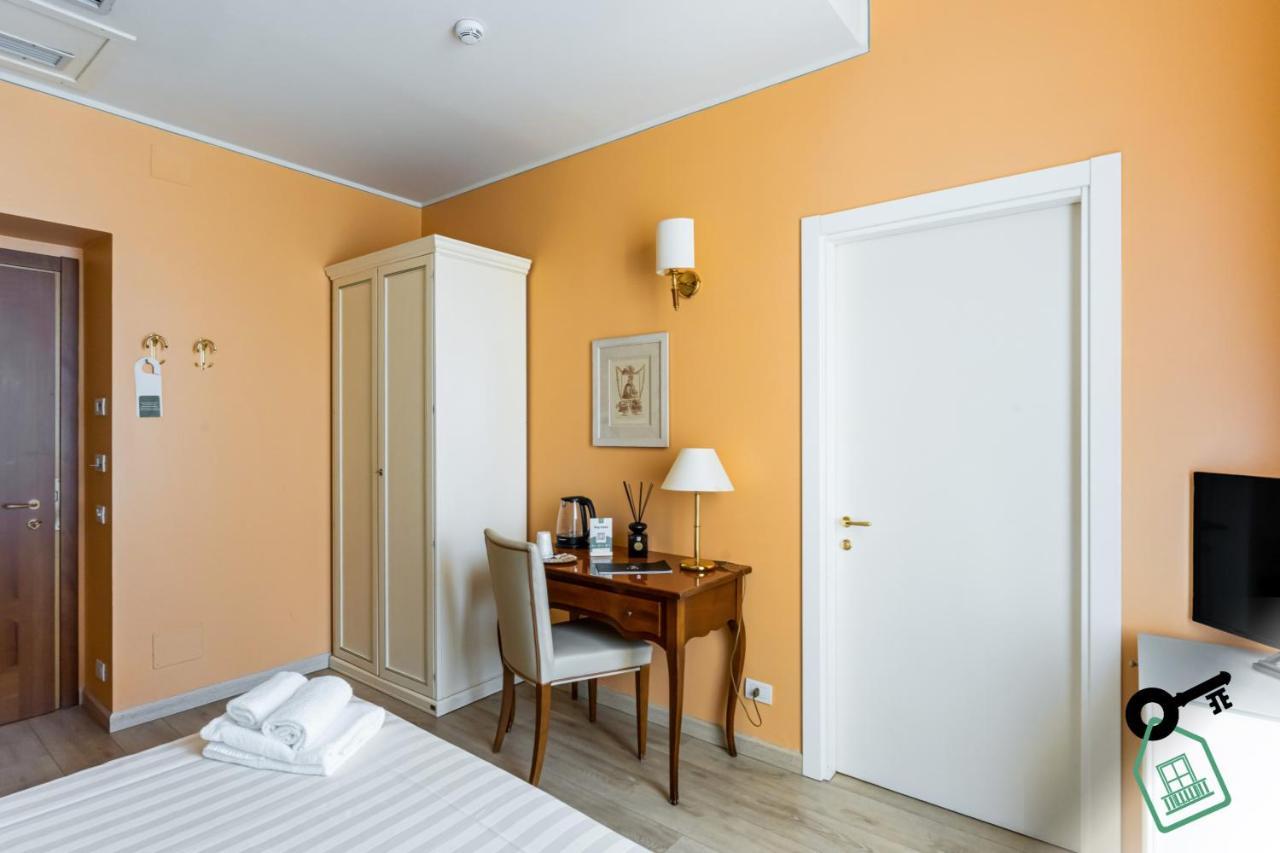 ורבאניה Hotel Rooms Lago Maggiore מראה חיצוני תמונה