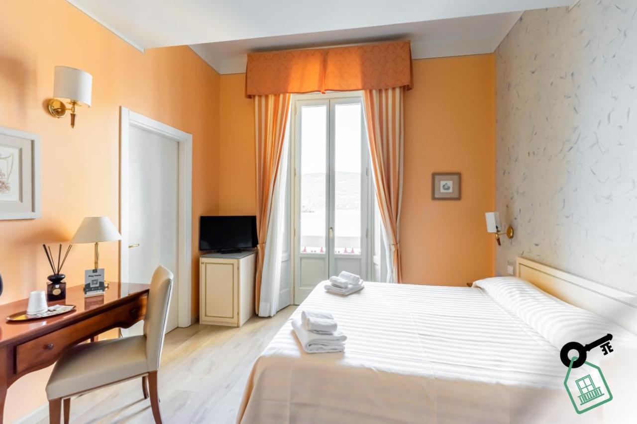 ורבאניה Hotel Rooms Lago Maggiore מראה חיצוני תמונה