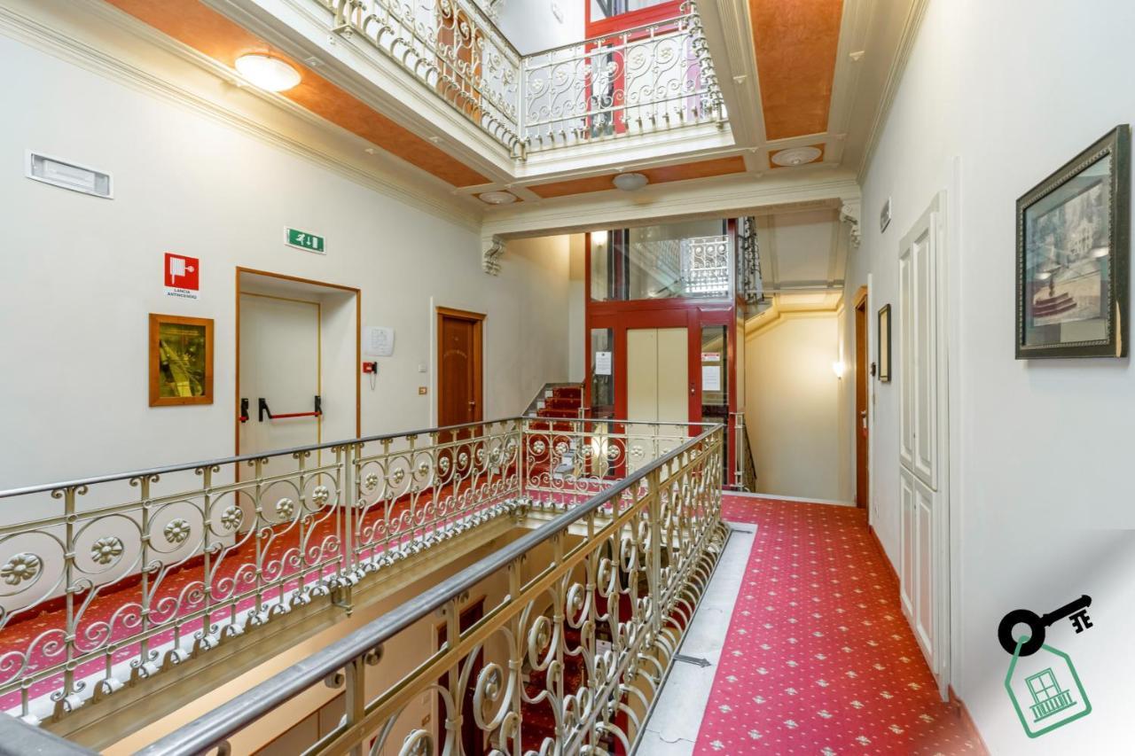 ורבאניה Hotel Rooms Lago Maggiore מראה חיצוני תמונה