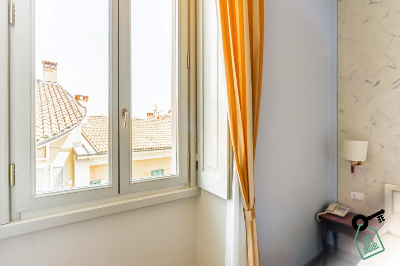 ורבאניה Hotel Rooms Lago Maggiore מראה חיצוני תמונה